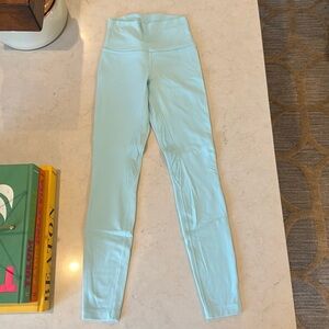Lululemon double aligned 28’ leggings, icing blue, size 4,
Barley ever worn.